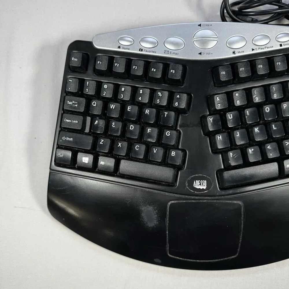 Adesso PCK-208B Ergonomic Wired USB Keyboard - Tested